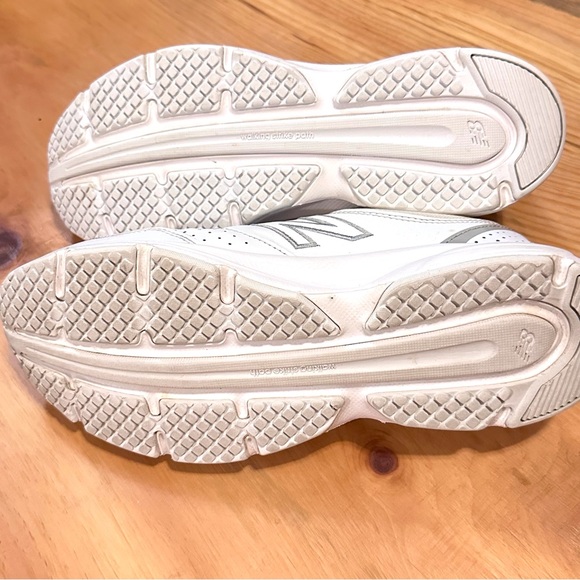 Women’s New Balance 411 Walking Sneaker Sz 11 - Picture 4 of 7